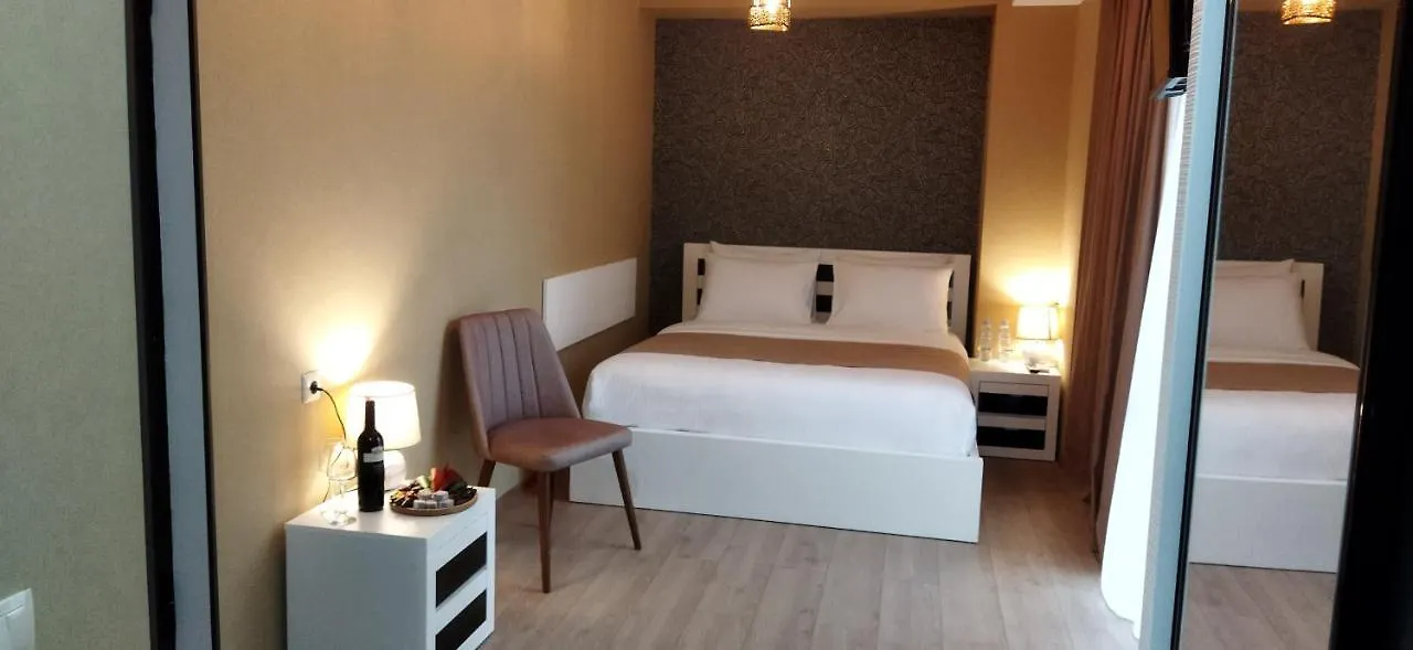 טביליסי Vere Corner Hotel
