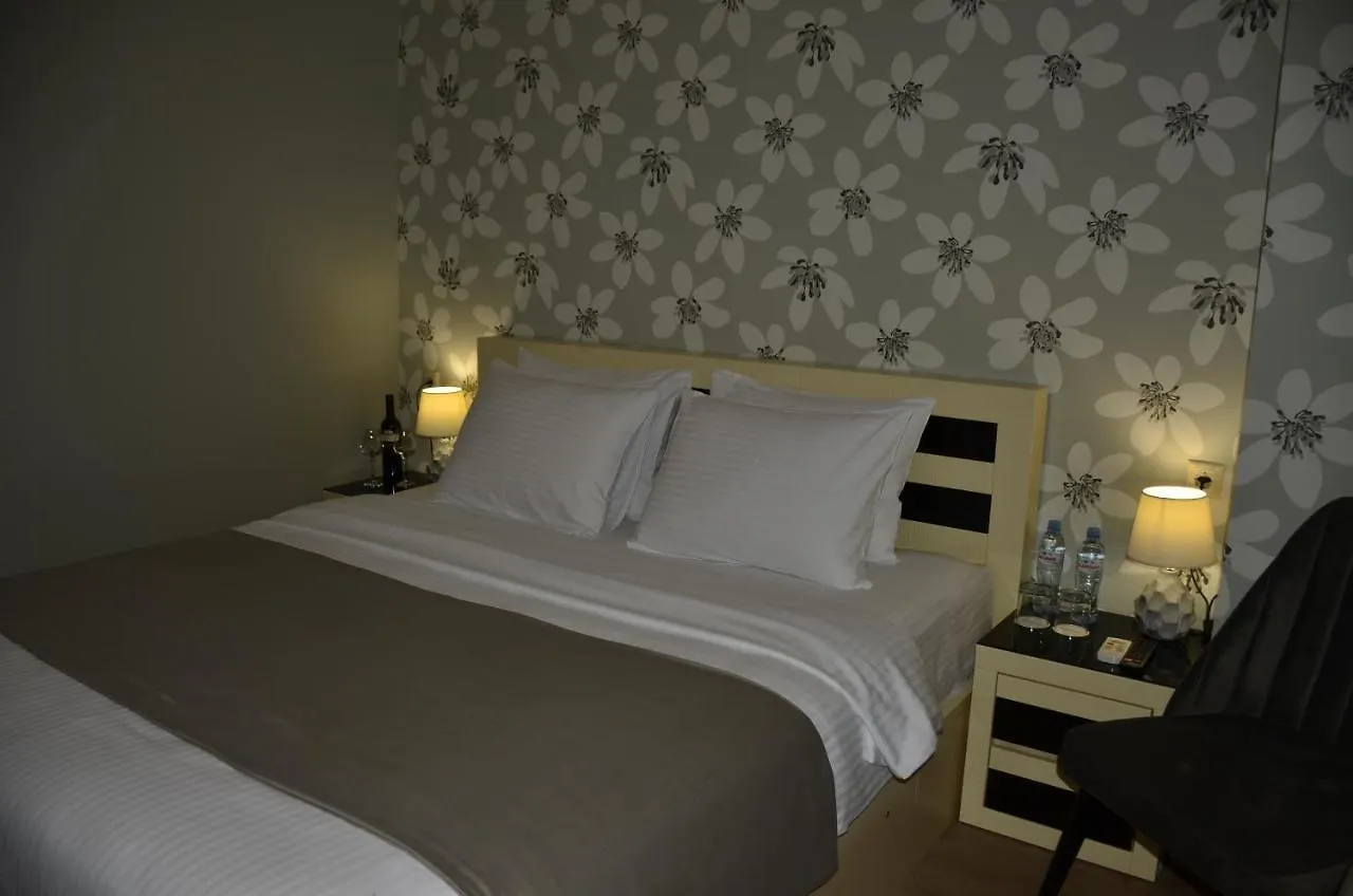 Bed and Breakfast Vere Corner Hotel Τυφλίδα Γεωργία